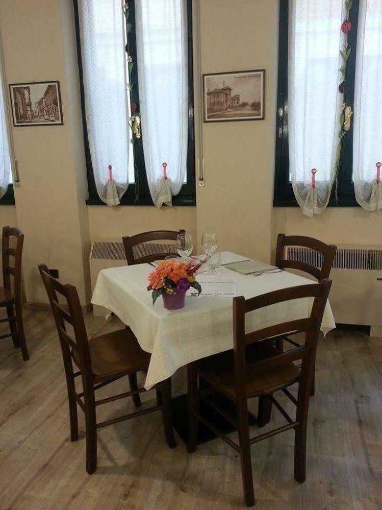 Locanda San Fiorenzo Fiorenzuola dʼArda Kültér fotó